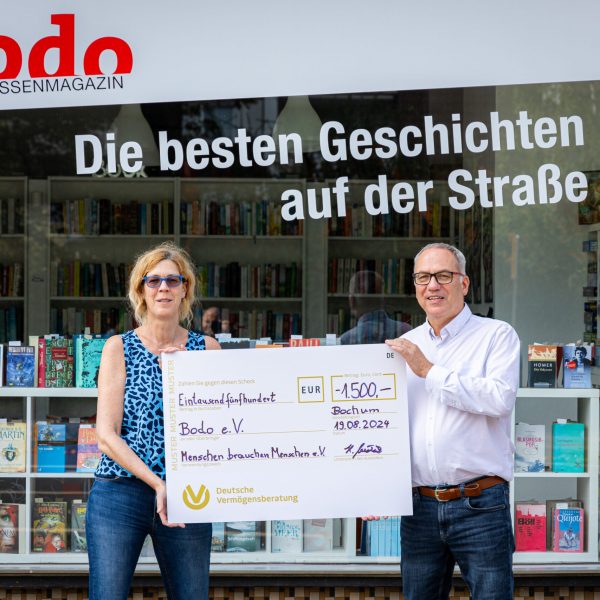 Spendenübergabe Menschen brauchen Menschen Helmut Müller